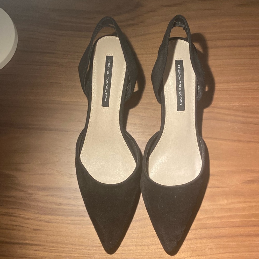 New W/O tags. French Connection black faux suede kitten heel slingbacks SZ 8.5